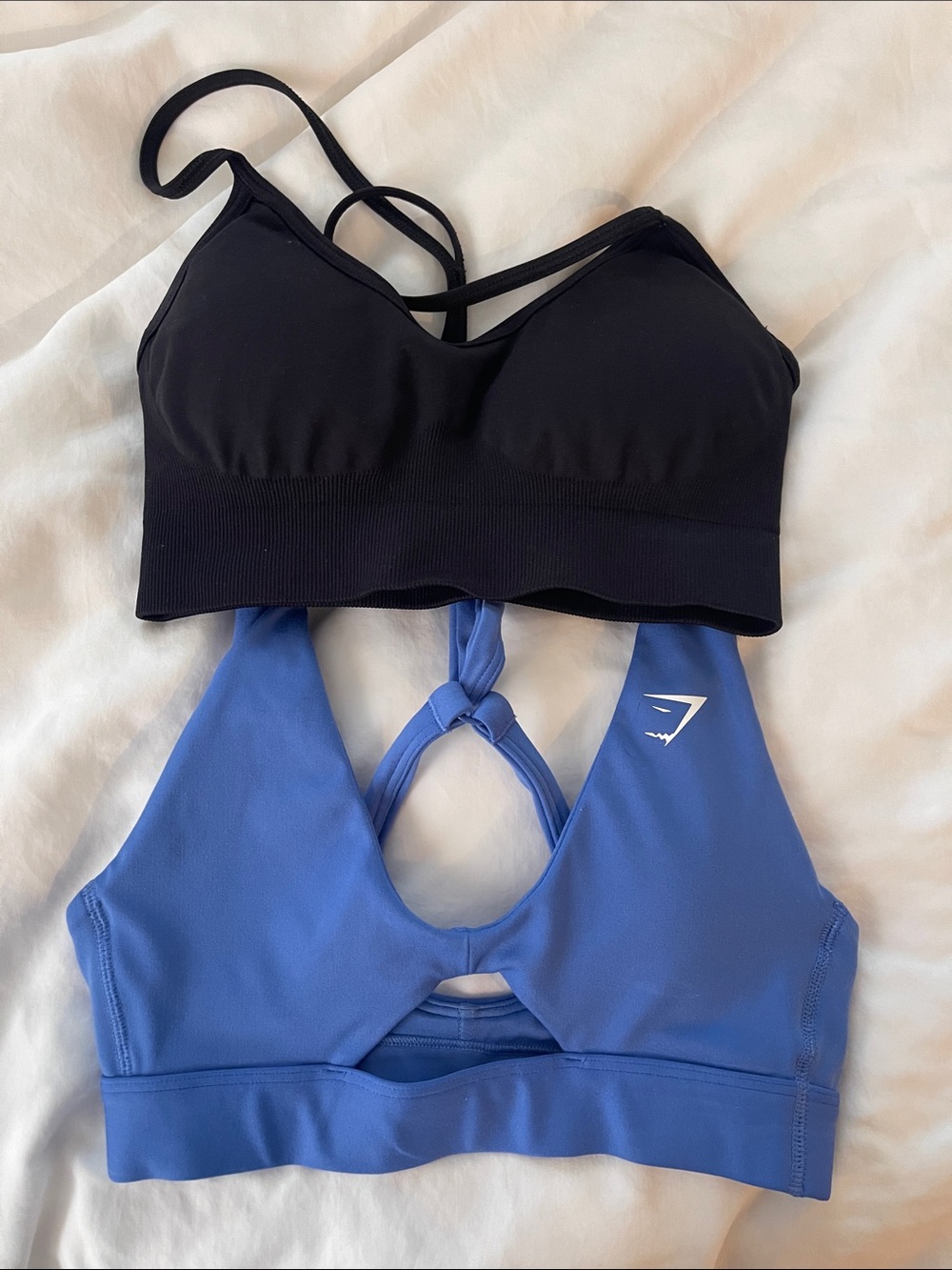 Gymshark Mixed Sports Bra Bundle and Mock Neck Long Sleeve - xs - Picture 7 of 8